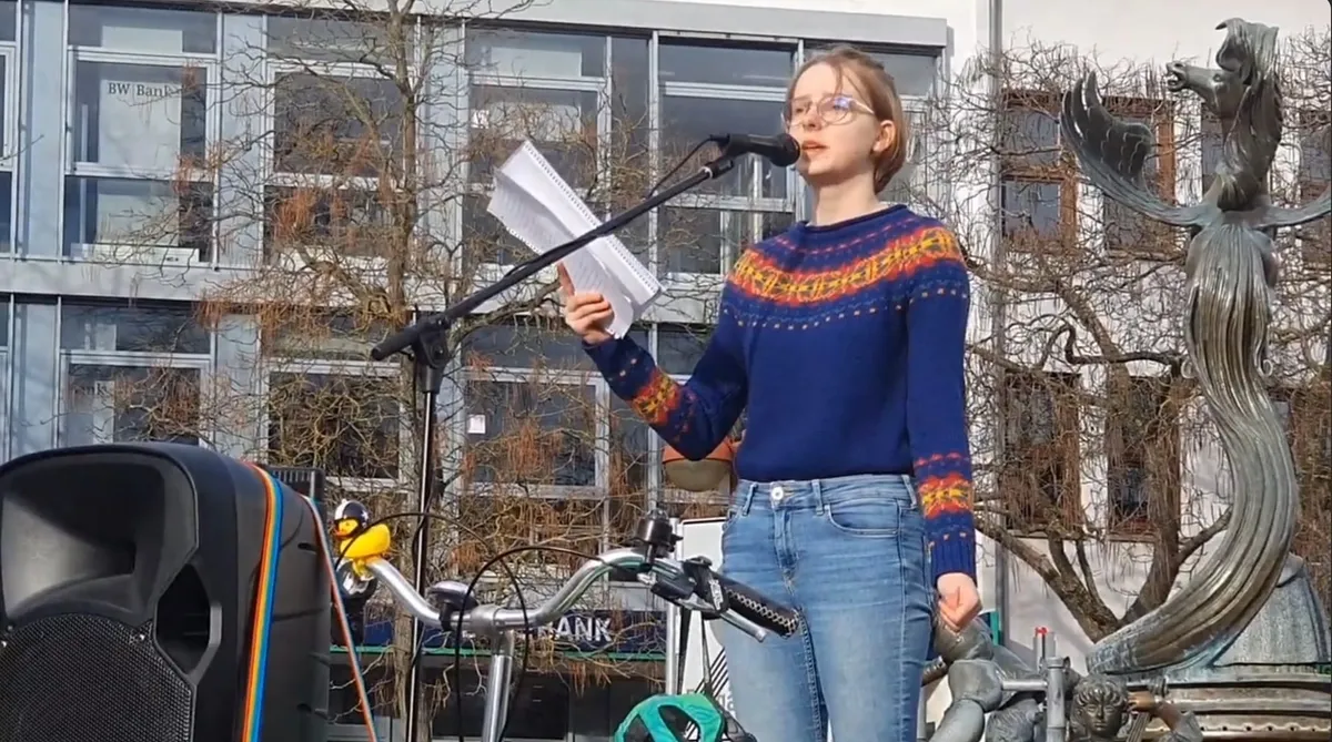Jule Lenz: Von Windrad-Wut zur Rotorblatt-Romantik